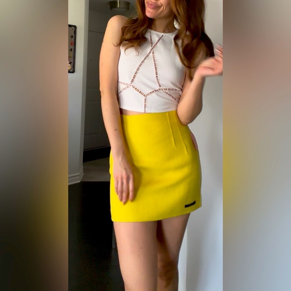 NWOT Yellow Women's Skirt - Picture 1 of 8